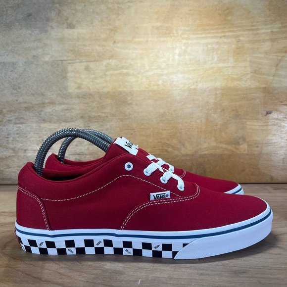 Vans Shoes - NEW Vans Doheny Checkered Womens Size 8.5 (7Y) Shoes Sneakers Red White Black